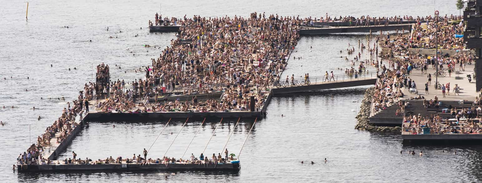 Sørenga sjøbad på Sørengautstikkeren en varm sommerdag i 2018