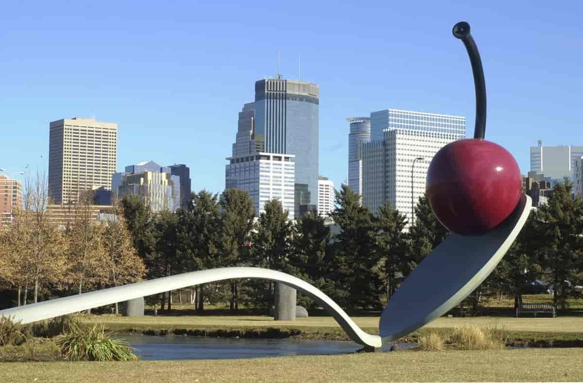 Spoonbridge and Cherry