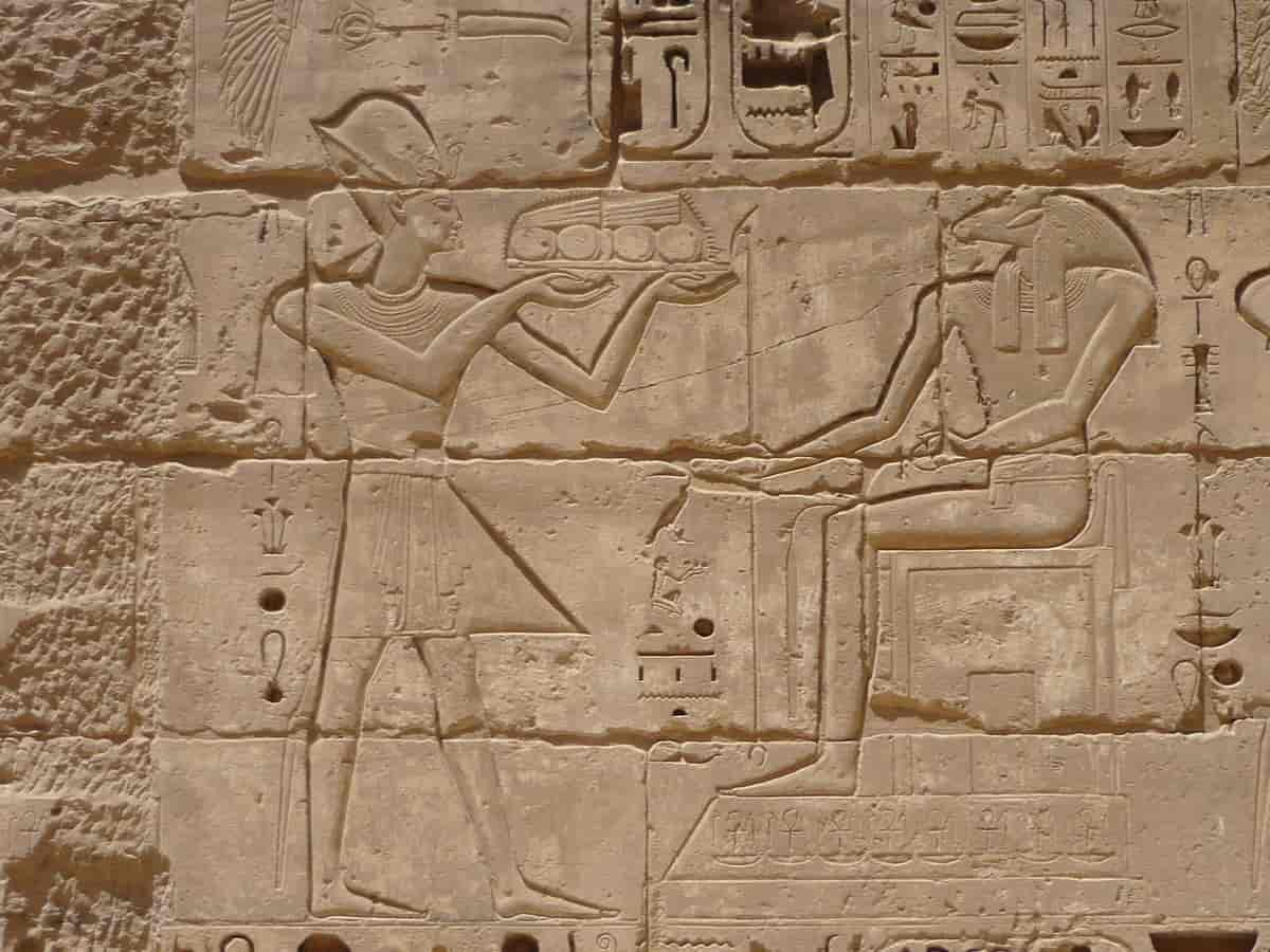 Relieff av Ramses 3 fra kulttempelet i Medinet Habu