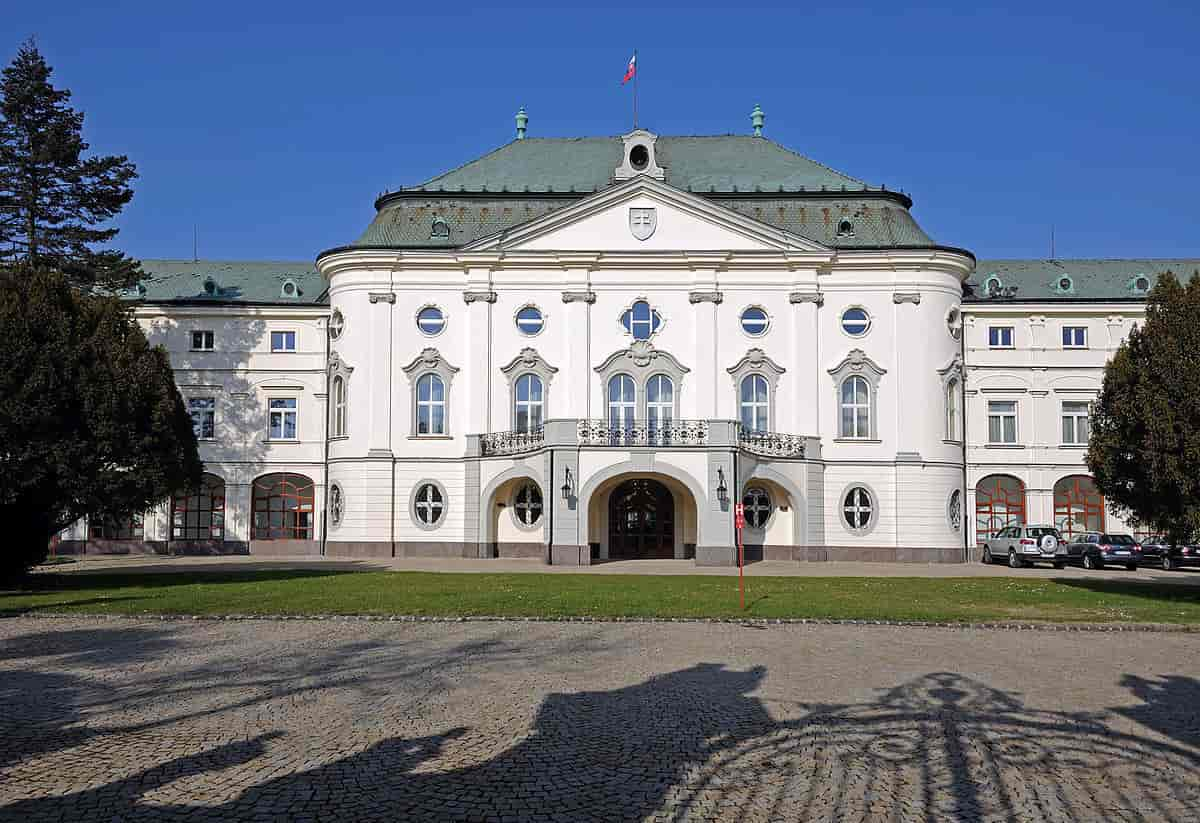 Letný arcibiskupský palác