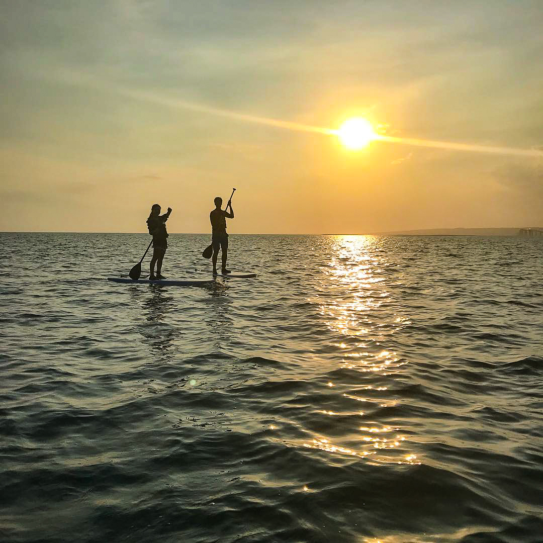 ★ウィンター特別プラン【沖縄・宮古島】宮古島の夕日を楽しもう！サンセットSUP60分コース（体験説明付＆写真撮影付）（No.819）