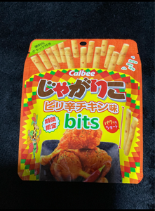 カルビー じゃがりこピリ辛チキン味 34g