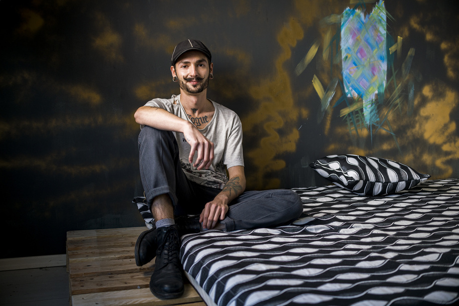 Teodor poses for a portrait at his home in the Busmantsi suburb of Sofia, Bulgaria, on 20 November 2020. Earlier in the summer, after seeing an advertisement from Single Step Foundation about HIV self-testing, Teodor ordered a test to check his HIV status. HIV testing in Bulgaria can be difficult to access. There are 13 free public HIV testing centres run by the Ministry of Health around the country, but since the beginning of the COVID-19 pandemic these have been shut down. The population groups in Bulgaria who are most vulnerable to HIV infection include gay, bisexual and other men who have sex with men (MSM) and transgender people. Despite progress in recent years, many MSM and transgender people in Bulgaria are not aware of their HIV status. Single Step Foundation is the first organization to launch HIV self-testing in Bulgaria on a national scale to fill the gap in screening. HIV self-testing is the only option for many who fear stigma and rejection. WHO and partners supported the Single Step Foundation in launching HIV self-testing across the country Since 2016, WHO has recommended that health authorities offer HIV self-testing as a compliment to traditional testing.