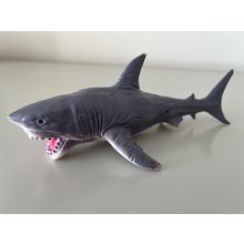 PLASTIC GREAT WHITE SHARK