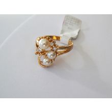 18k GOLD PLATED SIZE 8 THREE PEARL CLEAR CZ ACCENT COCKTAIL RING