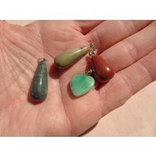 E 4 Gemstone Pendant Beads with Bails Crazy Lace Moss Agate Charms