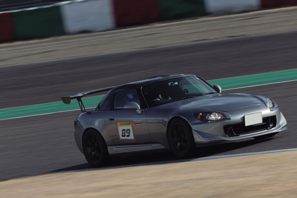 六ツ美瀬戸自動車の自信作。タイムアップ確実のS2000用マフラーにフォーカス！