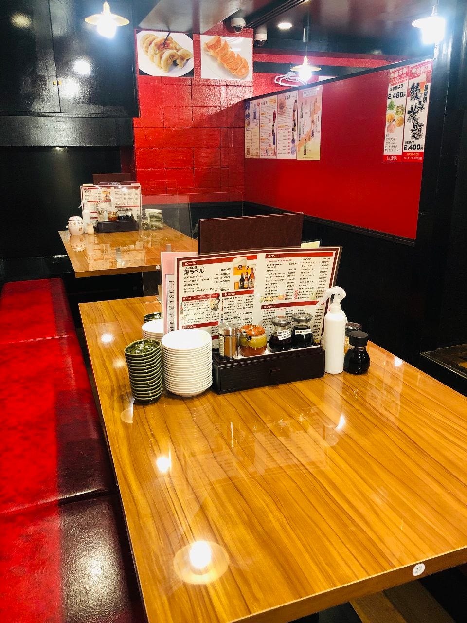 24時間 餃子酒場 秋葉原店_少人数～大人人数まで収容可能！