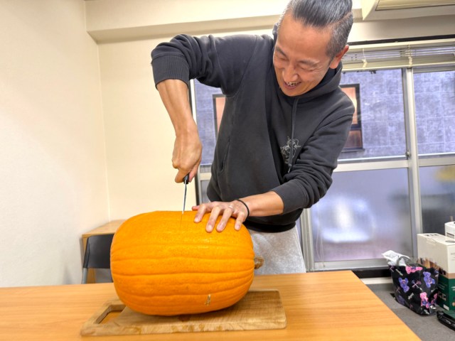 【ハロウィン検証】観賞用の「かぼちゃ」をあえて食べてみた！