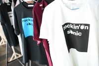 ロッキング・オン・ソニックのオフィシャルTシャツ、開催当日に予定数が即完売してしまったので、期間限定で受注販売を行います！