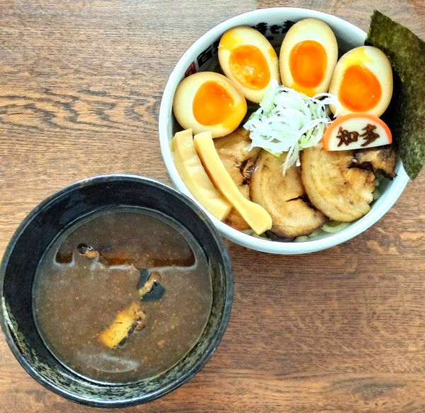 「至高のしょうゆ醤油つけ麺 1000円＋味玉 100円×2」@百年の時を越えての写真