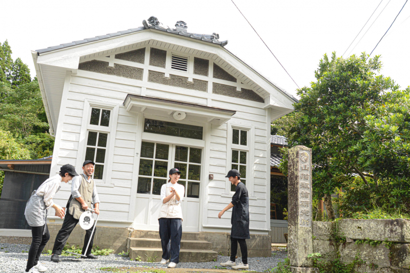 【鹿児島県枕崎市】後世にも残る、南薩にしかない特色を表現した場所 ／ 山猫瓶詰研究所