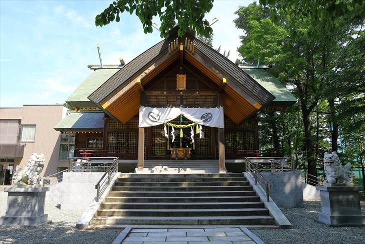 信濃神社 本殿