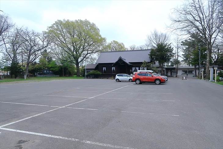 新琴似神社 駐車場