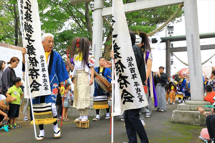 丘珠神社のお祭り・丘珠獅子舞の様子