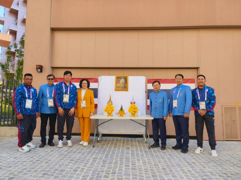 Thai delegates celebrate HM the King's birthday in Paris