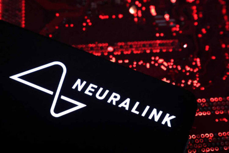 Musk's Neuralink says second trial implant went well, no thread retraction issue