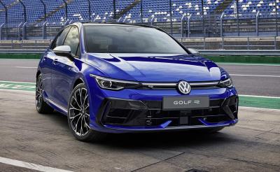 2024 VW Golf R - front