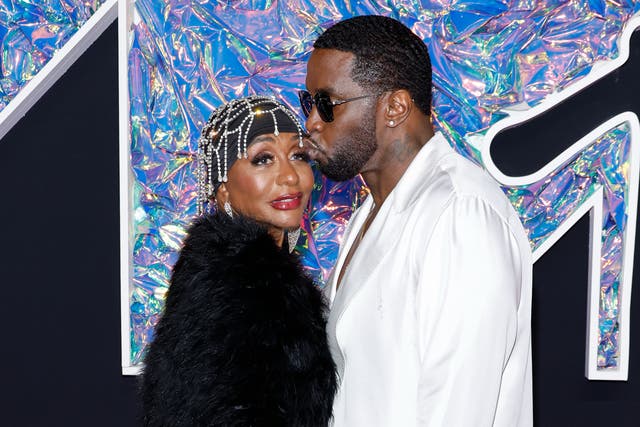 <p>Janice and Sean Combs</p>