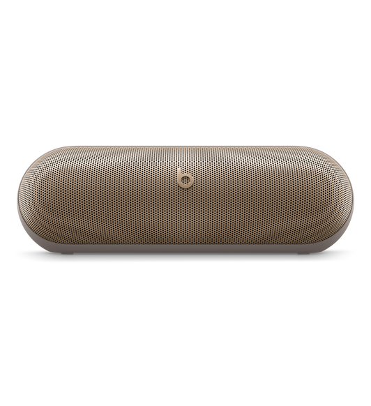 Un altoparlante Beats Pill Bluetooth® oro champagne visto di fronte per mostrare il design con inclinazione di 20 gradi verso l’alto che ottimizza la diffusione del suono.