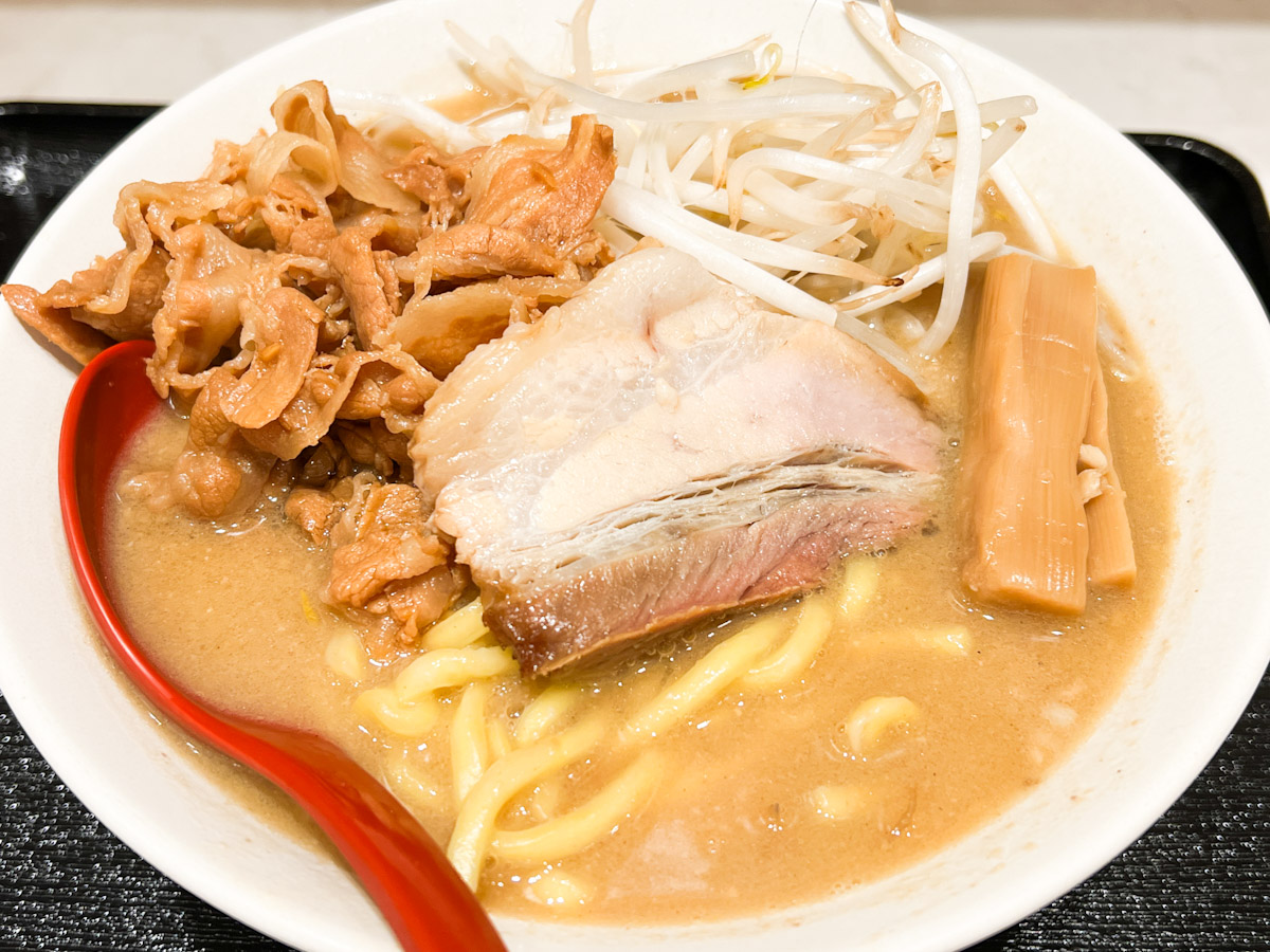 「特製味噌ラーメン」（税込1,350円）