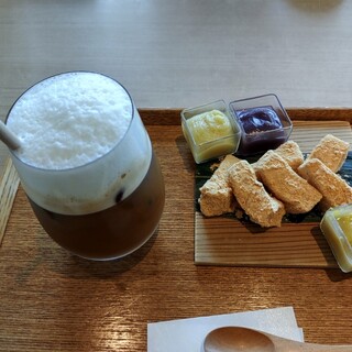 カフェ