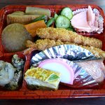 Obento no Morita - 特製弁当のおかずのアップ