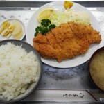 Daibutsu An - チキンカツ定食(800円)