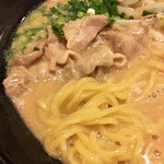 ガスト - 徳島ラーメン接写。