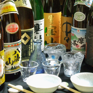 日本酒和烧酒的名酒种类丰富!请和料理一起享用