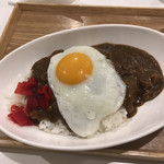 スワロー - 目玉カレー