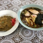 Kin Soba - 半カレー:300円、中華そば:550円