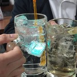 大衆酒場2.0とぽす - 氷が七色に光るのよ～　七色ハイボール　オバちゃんやオジサンには似合わないドリンク！？