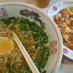 Ippin Sai Shin Kodaira Ten - 万能ネギとニラ入り麺と麻婆豆腐