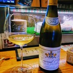 Shimokawa Wine Club Wyvern - 一杯2,500円のお高めワイン。一本80,000円だとか。