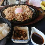 那須カントリークラブ - 料理写真:牛スタミナ鉄板焼き    +400円