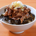 ミニチャーシュー丼