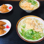 こだまうどん - 上、エビ天うどん     下、ごぼう天うどん