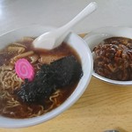 Rome no Izumi Shokudo - 醤油ラーメン 600円(税込)、ミニカレー 200円(税込)