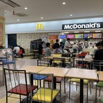 マクドナルド - 2019/06 イオン茅ヶ崎中央店の３階の フードコートにある マクドナルド イオン茅ヶ崎中央店