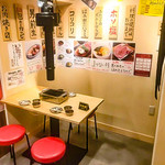 Osaka Yakiniku Horumon Futago Nishinakajima Minamigata Ten - こじんまりとした4名様席