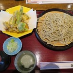 あづま - 野菜天せいろ（1250円＋税）を大盛り（350円＋税）