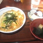 Soba Dokoro Omura - 玉子丼・700円