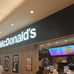 McDonald's Ion Moru Yachiyo Midorigaoka Ten - 手前で注文　奥で受け取り