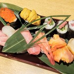 Sushi Tamura - 特鮨 (味噌汁付き)　2592円