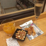 Sake no Department Wine Kan 2go Ten - ２杯目と乾き物類