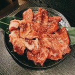 卸)新宿食肉センター極 - 国産牛三点盛り(ロース、中落ちカルビ、カルビ)  2000円→500円