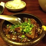 Izakaya Kenyuraku - 牛すじ煮込み