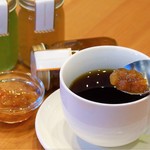 Community CAFE & Nouka no Kitchen LABO FARM TO... - 梨ジャムを紅茶にいれて飲むロシアンティー