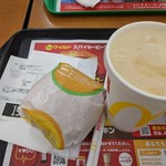 McDonald's Kuwana Apita Ten - チキンチーズバーガー